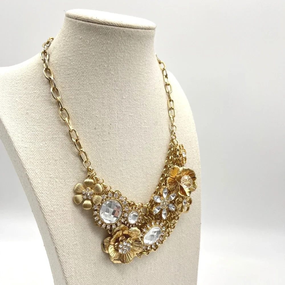 Gold‎ Tone Clutter Statement Necklace Multi Gem Embellished Bib Style Choker